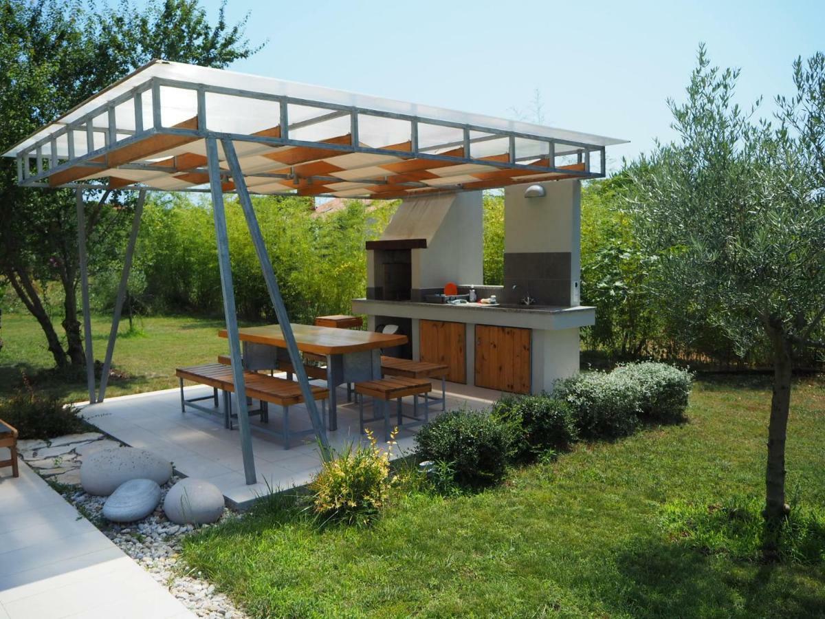Apartamento Casa Bamboo Banjole Exterior foto